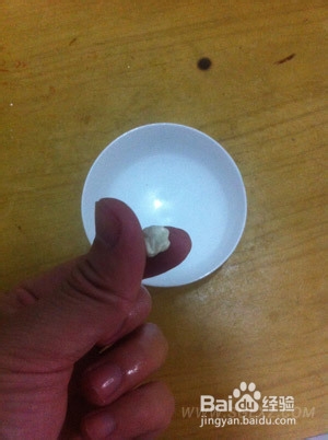 口香糖遇到油会化掉吗?