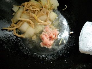姬菇烧冬瓜