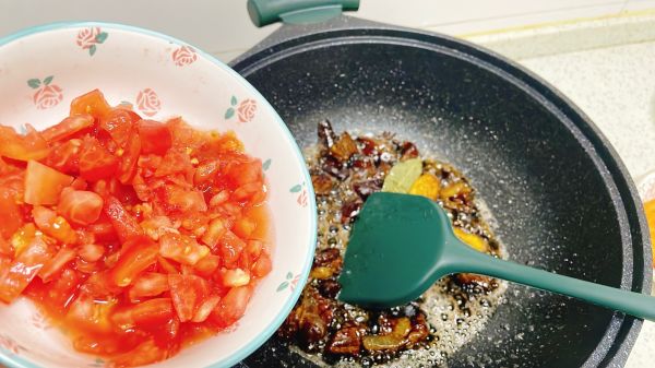 番茄土豆炖牛腩