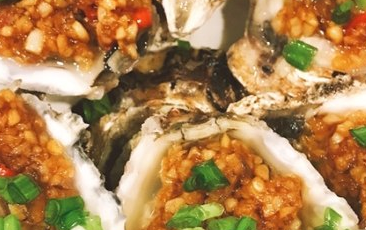家庭版蒜蓉蒸生蚝的做法