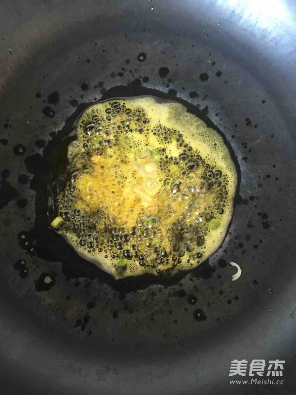 肉炒蒜薹的做法