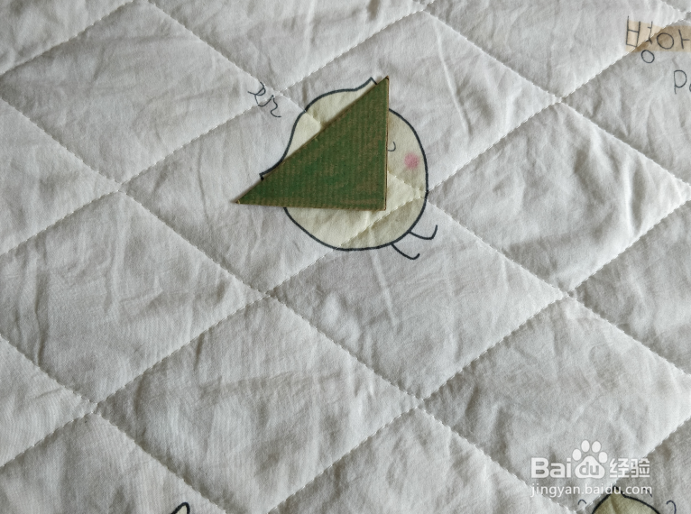 用九巧板怎么拼一个跑步玩耍的小朋友呢？