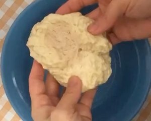 家常自制凉皮,普通面粉即可