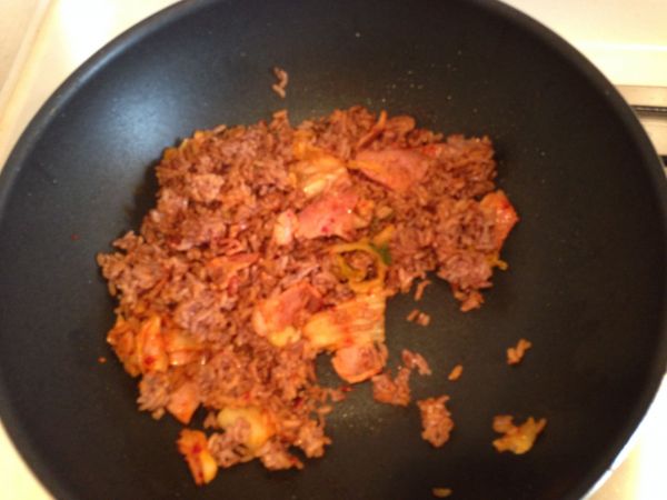 培根辣白菜炒红米饭