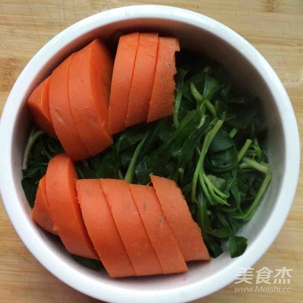 胡萝卜马兰头浓汁