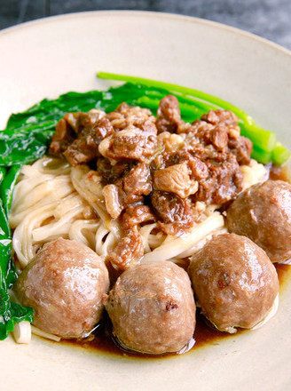 正宗港式酱香牛腩面