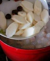 美容山药杂豆煲鸡脚