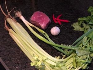 家常香芹炒牛肉