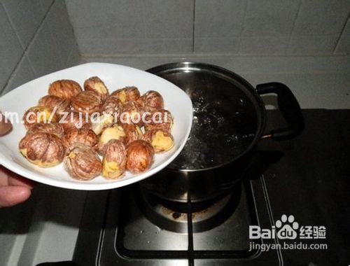 春季一道不可不尝的养生菜——栗子木耳烧鸡