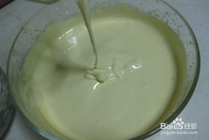 如何做出小孩子们爱吃的蛋黄饼干