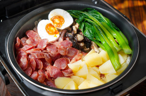 简单易做的咸蛋黄煲仔饭