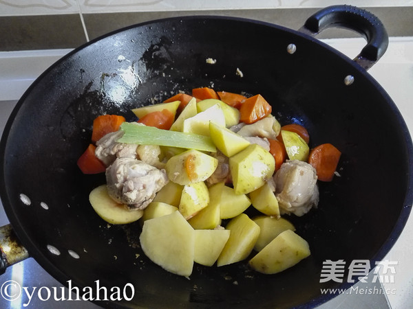 咖喱鸡腿盖浇饭