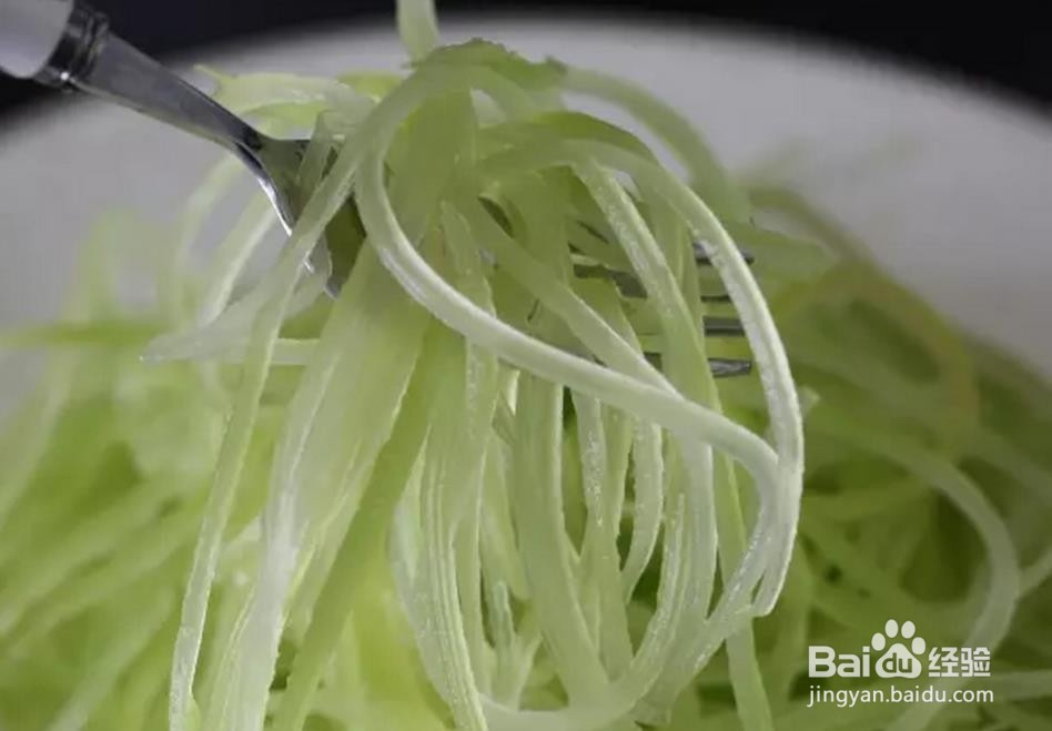 低脂素食餐凉拌莴苣丝