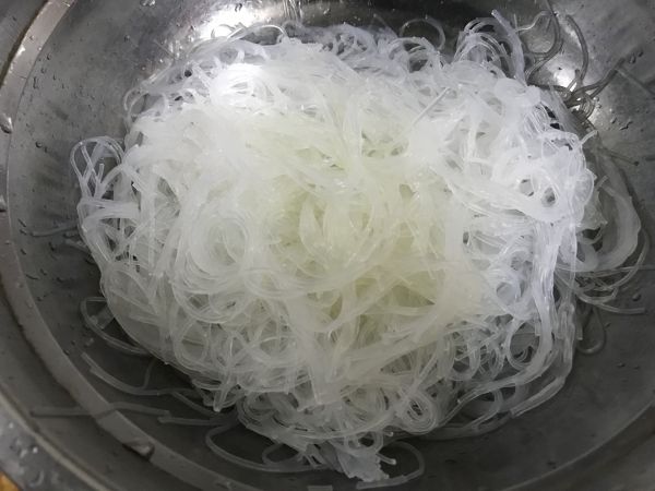 蒜蓉粉丝蒸扇贝带子