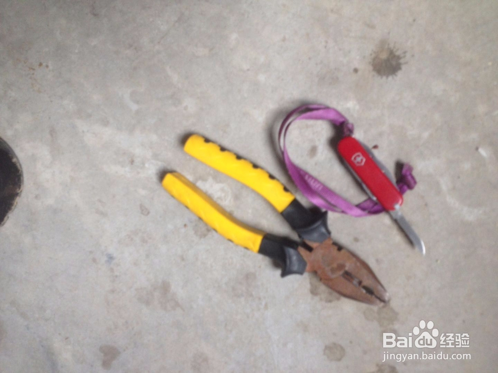 鞋磨脚后跟怎么办