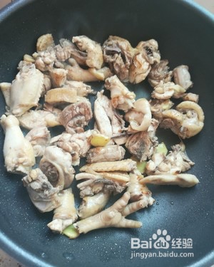 香菇炖鸡汤的做法