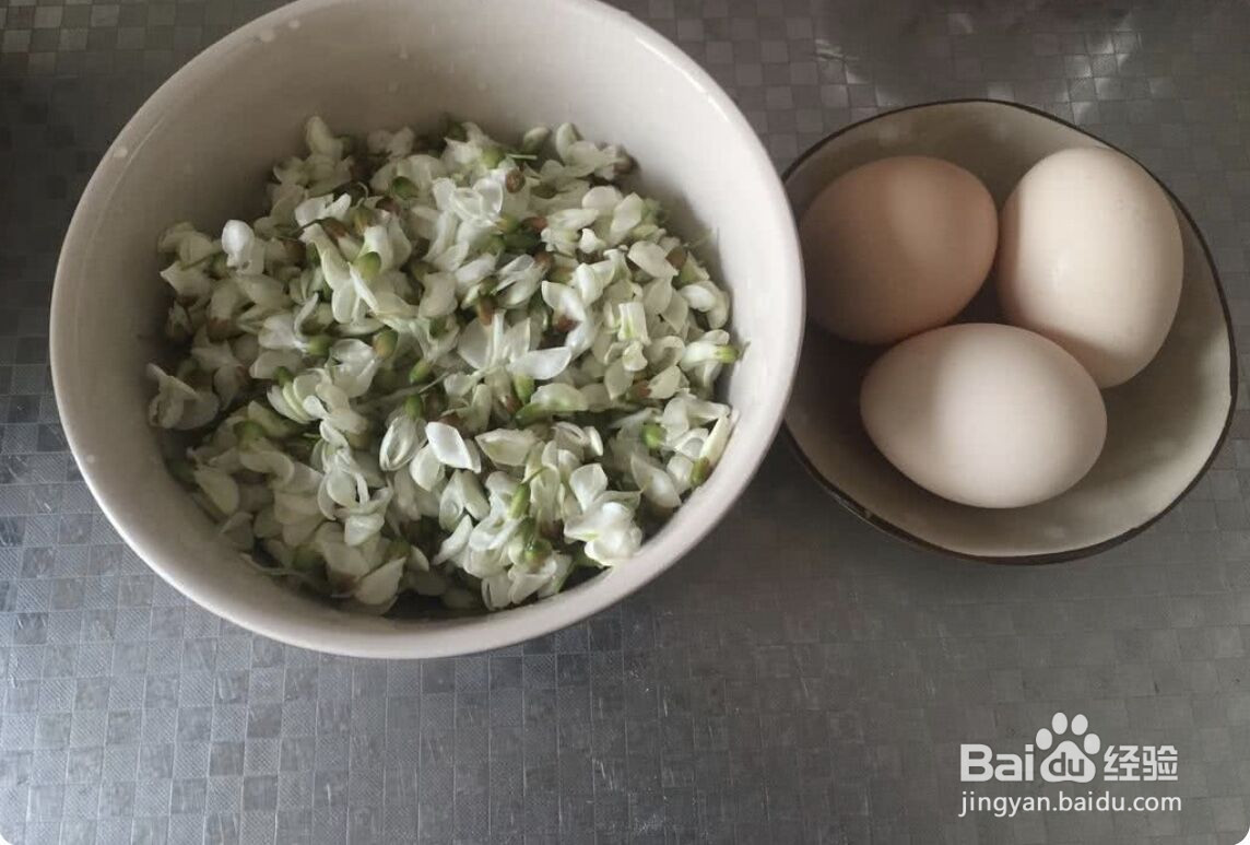 槐花炒鸡蛋的做法