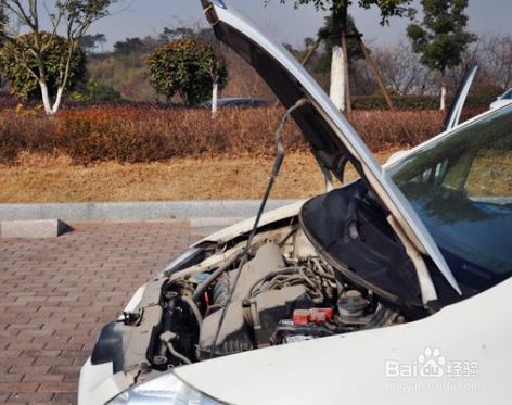 车停在小区内发现车辆有损伤怎么办