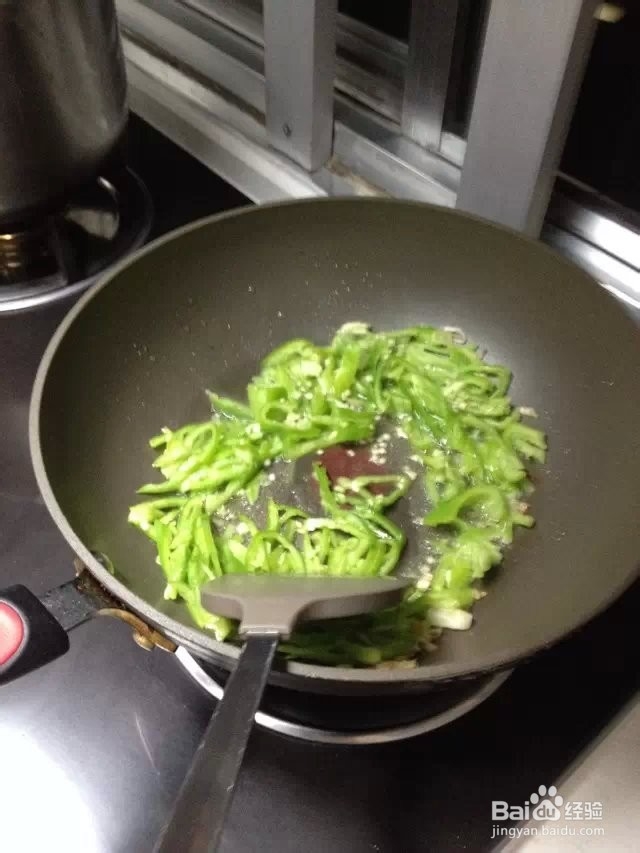 简单的下饭菜 尖椒茄子