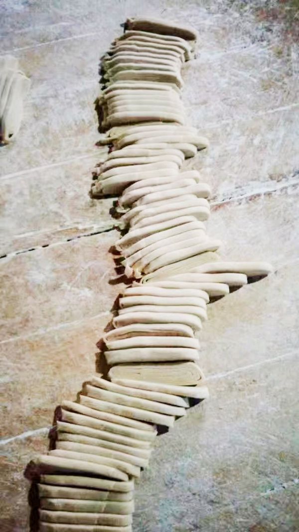 纯手工鸡蛋手擀面