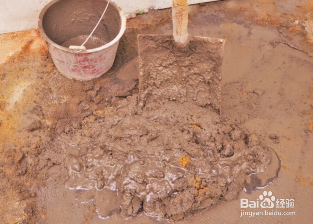 地板砖下面水泥空了怎么办