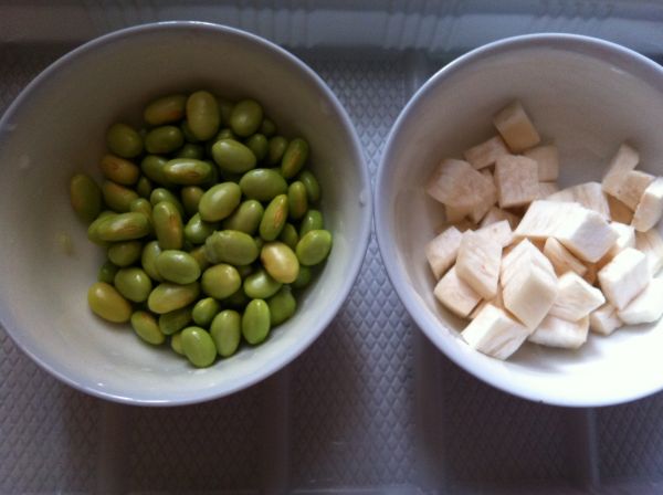 牛肉毛豆南瓜盅