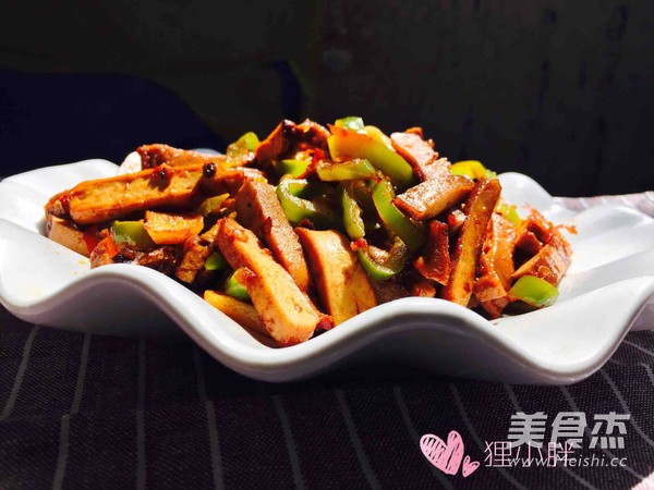 青椒炒香干的做法