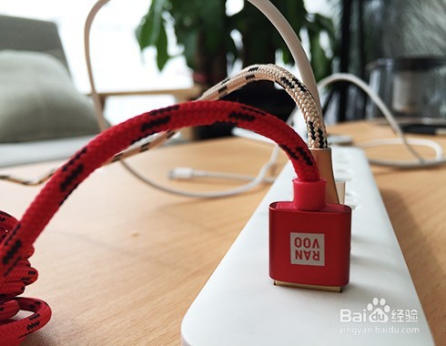 手机充电的快慢和什么因素有关?