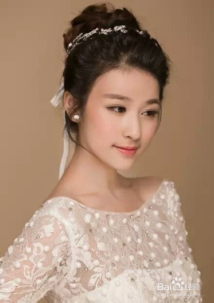 2015年新娘时尚9款发型推荐