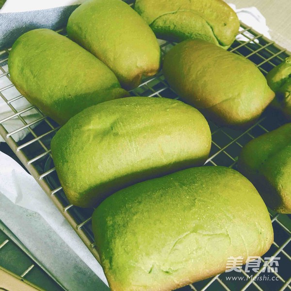 抹茶葡萄干小餐包