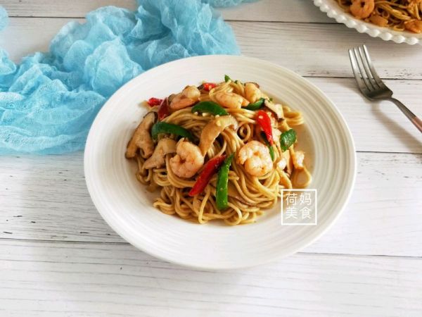 沙茶酱虾仁炒面