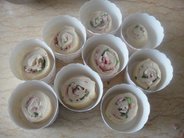 培根罗勒芝士面包