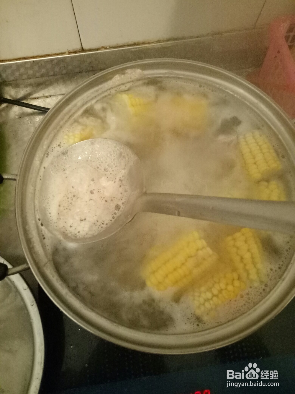 适合新手做的茶树菇玉米排骨汤