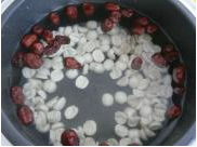 怎么做红枣银耳莲子汤