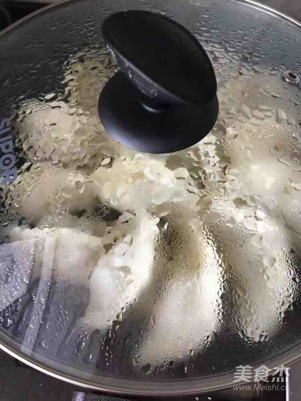 牛肉生煎饺子