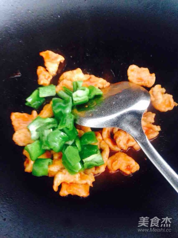 青椒咕咾肉的做法