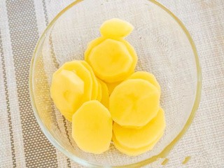 鳕鱼土豆浓汤怎么做？