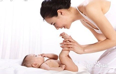 纯母乳喂养的宝宝7天（9、12天）不大便怎么办？