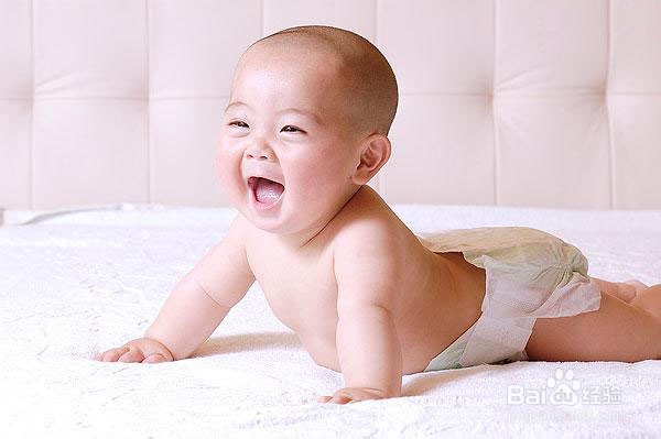 专业月嫂4招解密怎样给新生婴儿护理好脐带