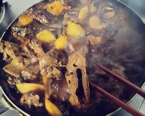 铁锅炖大鹅做法