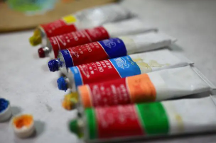 水粉颜料可以洗掉吗