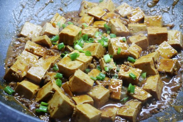 咸蛋黄肉末豆腐