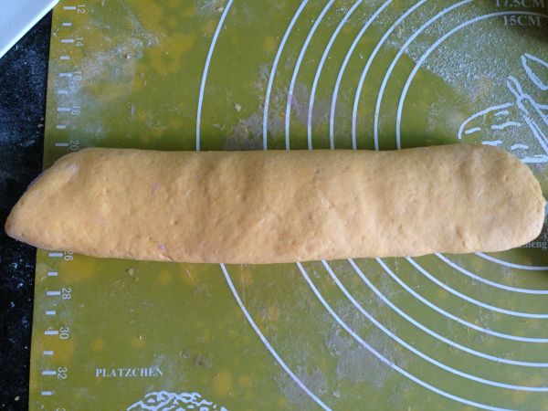 南瓜紫薯双色土司