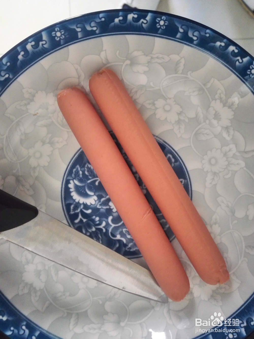 如何煎火腿肠与鸡蛋当成一顿饭来吃