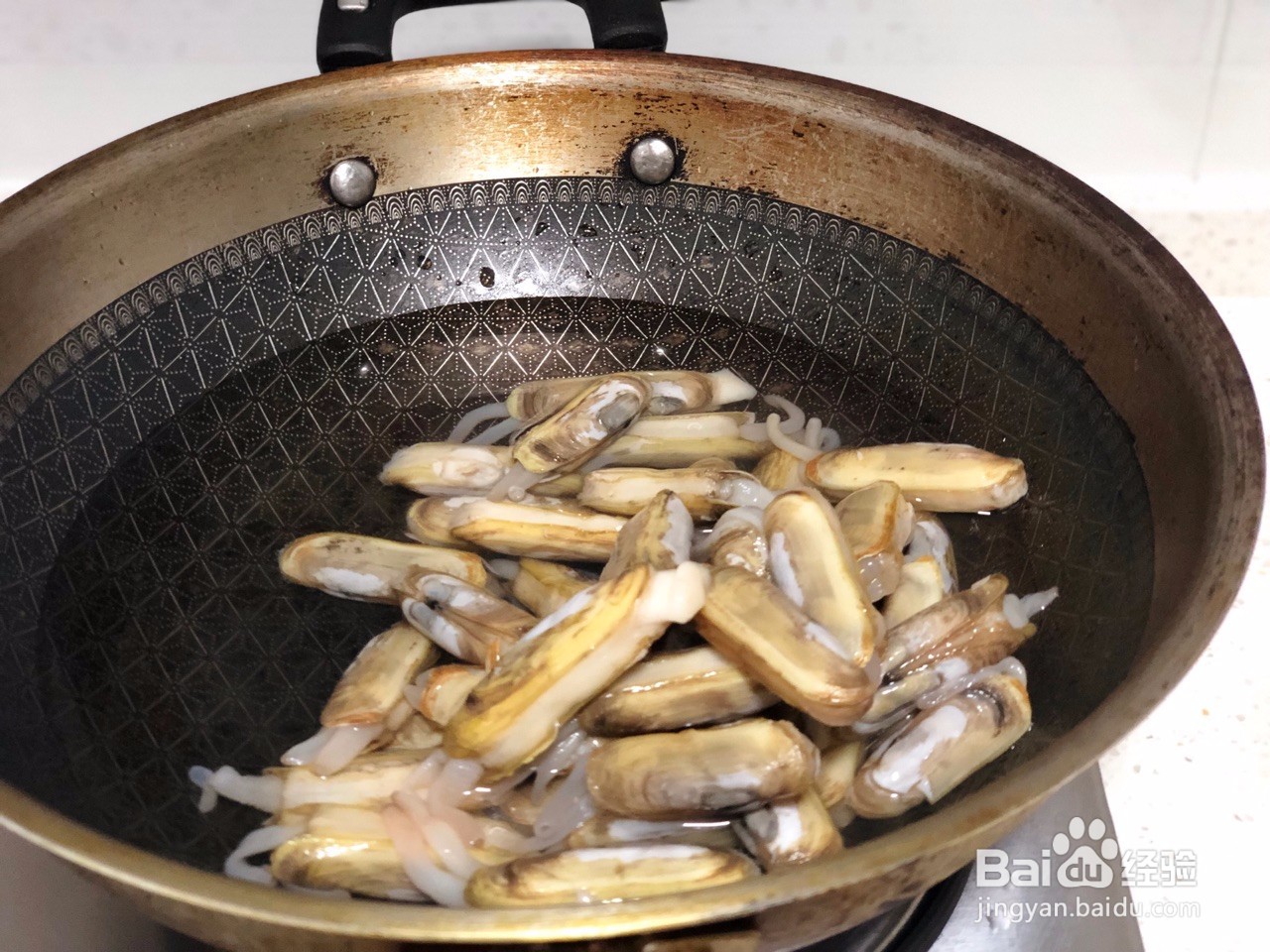 蒜蓉粉丝蒸蛏子的做法