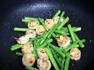芦笋虾仁怎么做？