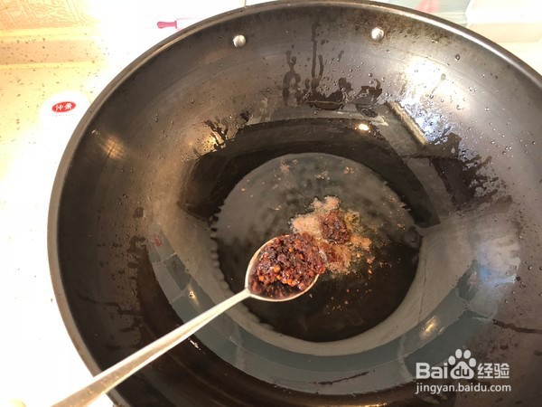 麻辣香菇鱼丸米粉的做法