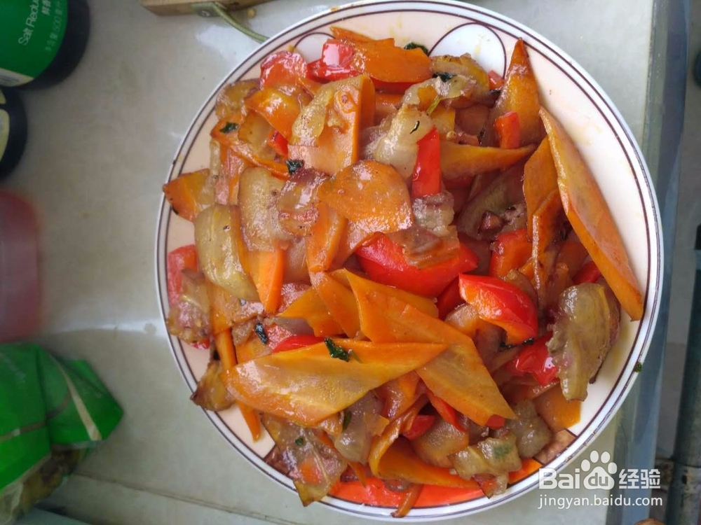 胡萝卜炒腊肉