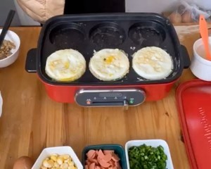 在家动手做鸡蛋汉堡