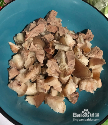 解腻又好吃的酸辣肘子